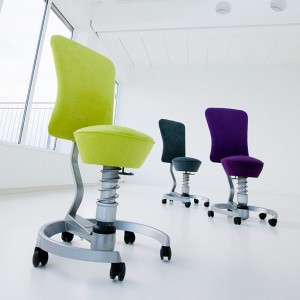 Aeris ErgonomieWelt ergonomischer Bürostuhl Swopper mit Lehne im Raum